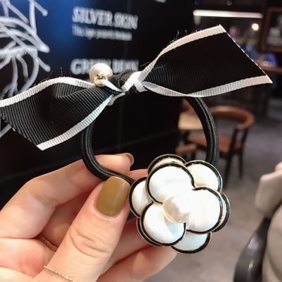 Mori Girl Metal Small Fragrant Wind Camellia Pearl Hair Rope